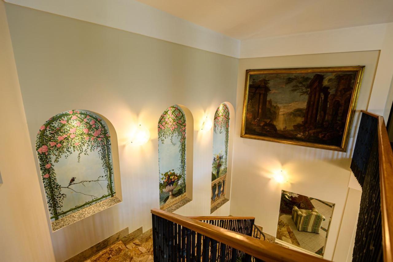 Villa Kinzica Sale Marasino Exteriér fotografie